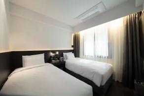 Moyen Hotel - Room
