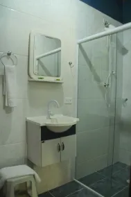 Pousada Pé da Mata Maresias - Bathroom