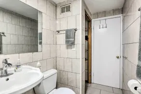 Cozy Milwaukee Home: 3 Mi to Whitefish Bay! - Intérieur