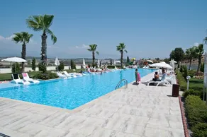 Babylon 66 An Outstanding Holiday Home Ticks Every box - Pool