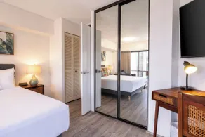 Bishop Suites Downtown Honolulu - Room