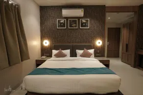 Pride Elite Dwarka - Rom