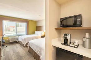 Holiday Inn Express Anaheim West by IHG - Zimmer