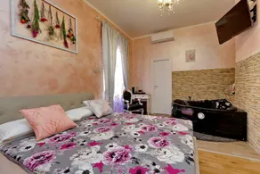Deluxe rooms and One Chilling jacuzzi Suite Guesthouse - Zimmer