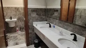 فندق نيوليفيل - New Level Hotel - Badezimmer