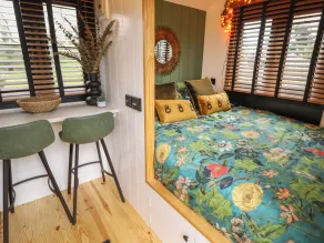 Gemütliches Landhaus mit Garten und Whirlpool - Zimmer