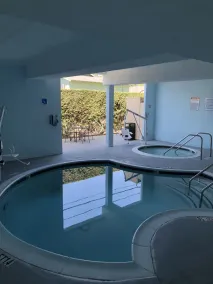 Capri Suites Anaheim - Piscine