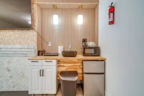 Historic Hinton Gem: Walkable Luxury Near Dtwn! - Interiør
