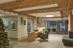 Hotel Logos - Reception
