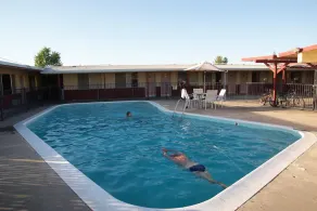 Gateway Inn - Pool