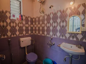 OYO 13751 Home 2BHK Near Calangute - Bathroom