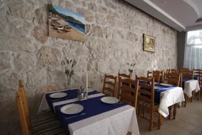 Beach Hotel - Restaurant