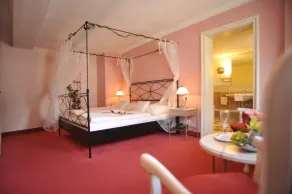Romantisches Hotel Menzhausen - Camera