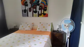 Villa keur gainde angenehm ruhig intim geräumig luftig mit einem Duft von Mango - Zimmer