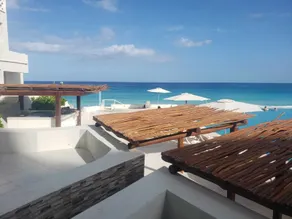 Beach Front Cancun - Room