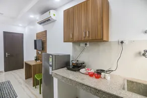 FabHotel Unique Stay - Max Super Speciality Hospital, Sector 128 - Rum