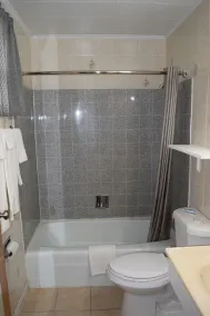 Economy Inn - Badeværelse