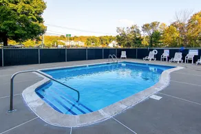 Quality Inn Plainfield I-395 - Piscine
