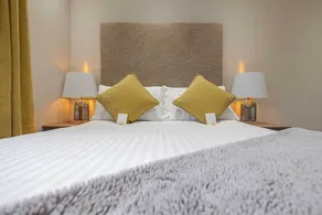 Carmel Apartments Queen Street Residence - Room