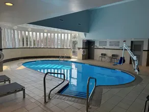 Spark by Hilton Woodbridge - Piscine