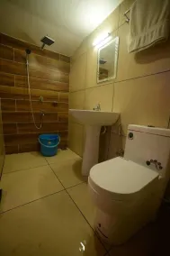 Private Houseboat - Badrum