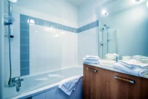 Zenitude Hôtel - Résidences Les Portes de l'Océan - Salle de bain