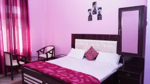 Hotel Apoorva - Rom