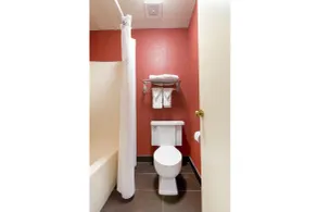Travelodge by Wyndham Richmond IN - Salle de bain