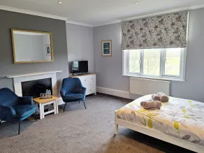 Room-spacious Double Room With Lovely Vi - Room