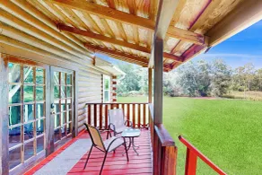 Cozy Log Cabin: Waterfront Views, Fire Pit, Wifi! - Interiør