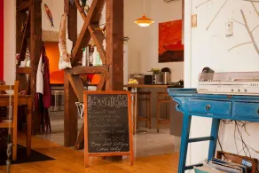 Living Lounge Hostel - Restaurant