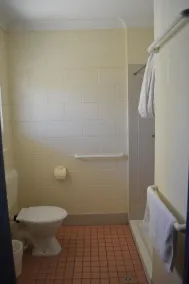 Tottenham Court Accommodation - Bathroom
