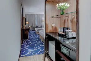 Hawthorn Suites by Wyndham Abu Dhabi City Center - Room
