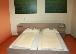MOTEL ARBOTEL 24h self check-in - Habitación