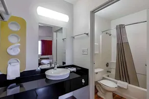 Motel 6 Modesto, CA - Salle de bain