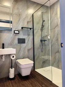 The Pines Guest House - Baño