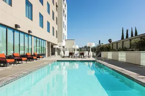 Courtyard by Marriott Los Angeles Monterey Park - Piscine
