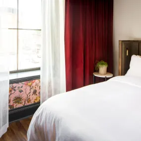 The Broadview Hotel - Chambre