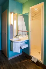 ibis budget Ulm City - Salle de bain