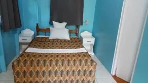 Chez Ophelia Cottage Apartments - Room
