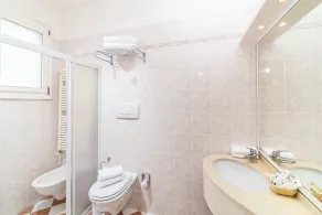 Hotel Karinzia - Salle de bain