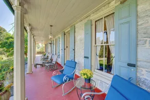 Walk to Creek: Mount Joy Home Near Nook Sports - Interiør