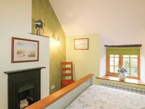 Apple Tree Cottage - Room