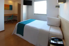 One Queretaro Plaza Galerias - Room