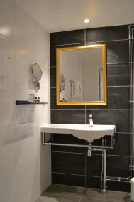 Vänerport Stadshotell i Mariestad - Badeværelse