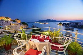 The Luxury Tiger at Lake Pichola - Restaurant