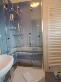 Hotel Ostfriesland garni - Bathroom
