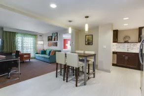 Residence Inn by Marriott Daytona Beach Oceanfront - Chambre
