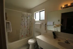Mariners Cove Inn - Badezimmer
