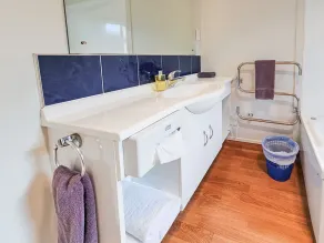 Captain Cook Motor Lodge - Baño